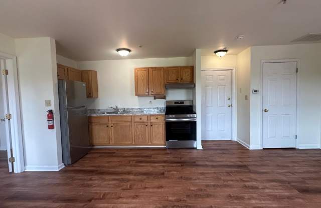 358 MAIN Street unit: 4