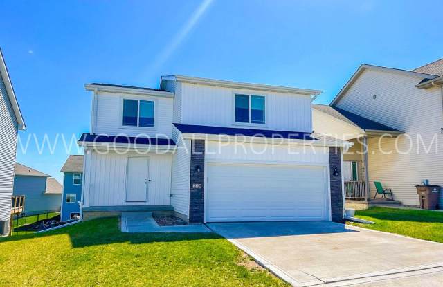 4-Bedroom, 3.5-Bath Home with Walkout Finished Basement in Norwalk