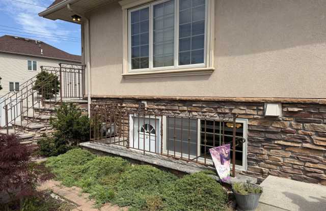 97 Crabtree Avenue