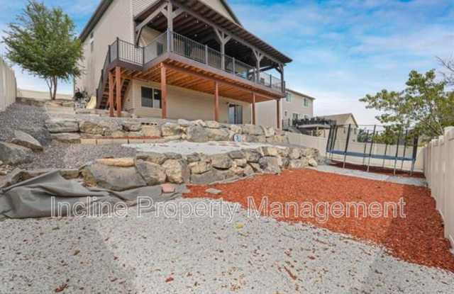 3538 S Sharp Shinned Trail