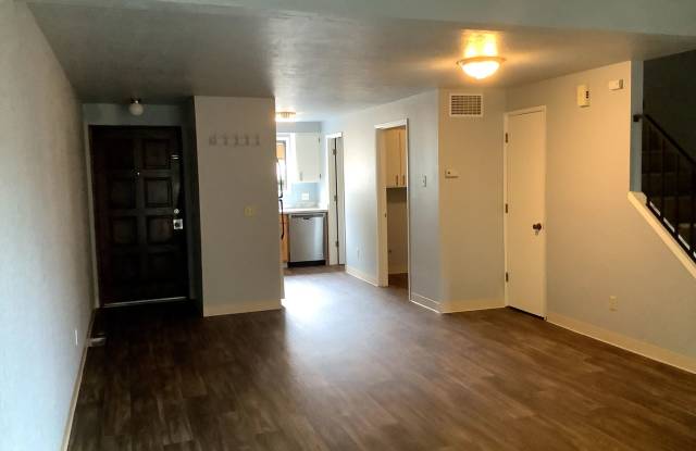 Photo of 2-Bedroom 1 1/2 bathroom townhouse in Springfield