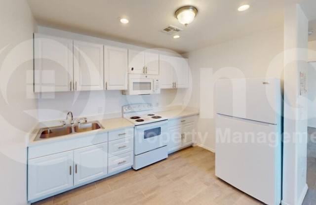 4020 North Montezuma Drive