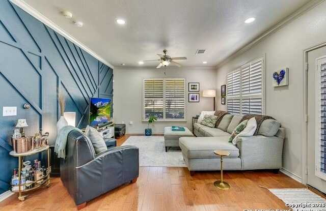 Photo of 532 Refugio