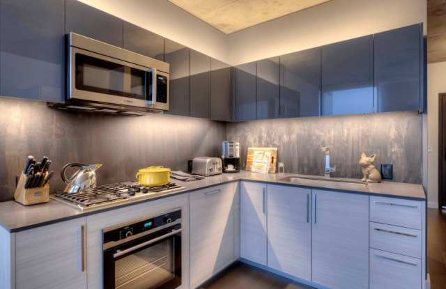 743 West Division St.