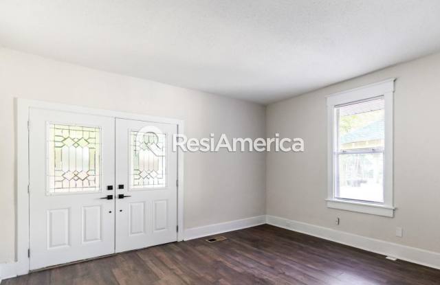 Photo of Newly Renovated 4/2 in Midtown!