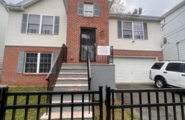 128 Brookdale Ave - 128 Brookdale Avenue, Newark, NJ 07106