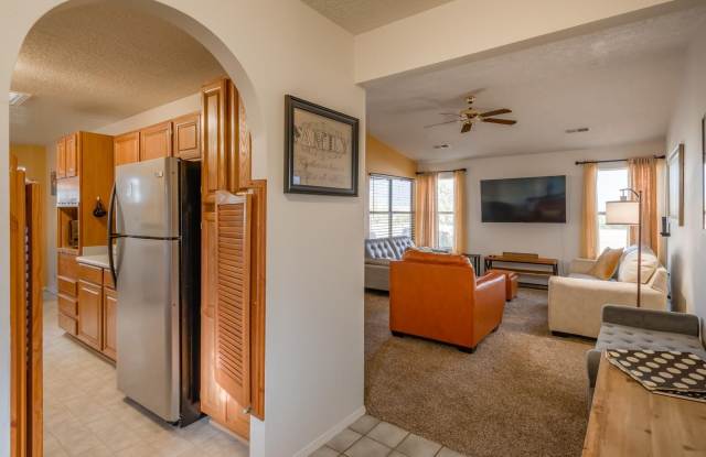 7208 Spruce Mountain Loop NE