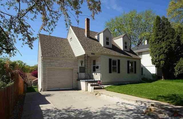 5809 Hamilton Street - 5809 Hamilton Street, Omaha, NE 68132