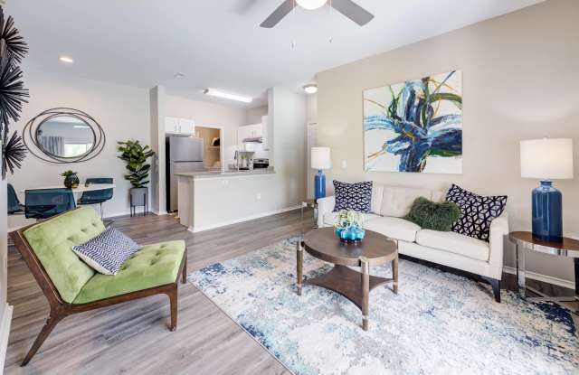 Photo of Avalon Oaks Apartments