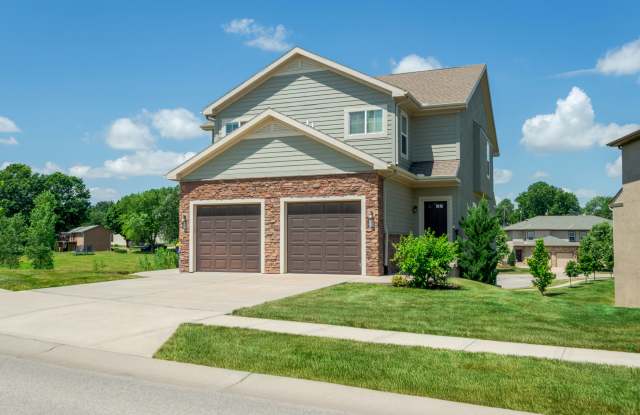 Photo of Prairie Pines Townhomes
