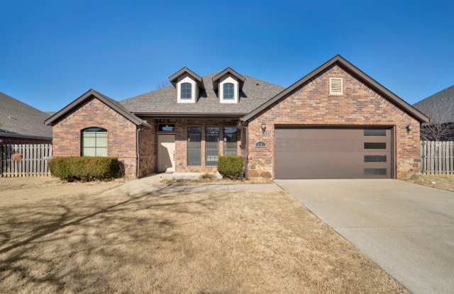 Photo of Stunning 4 Bed 2 Bath Home close to Elm Springs Walmart!