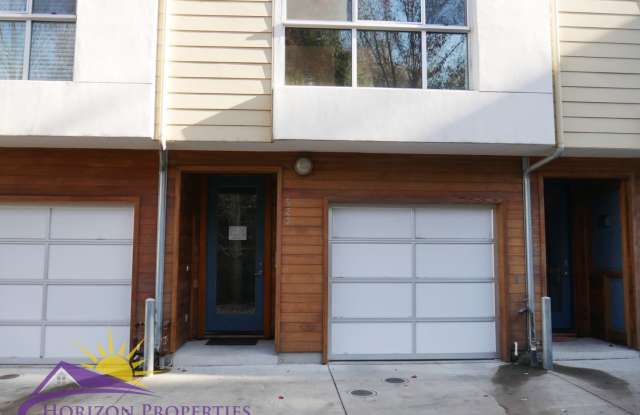 Photo of Modern Bright Three-story 3 Bed 2 Bath 1,400 Sqft Mansion Flats Designer Condo