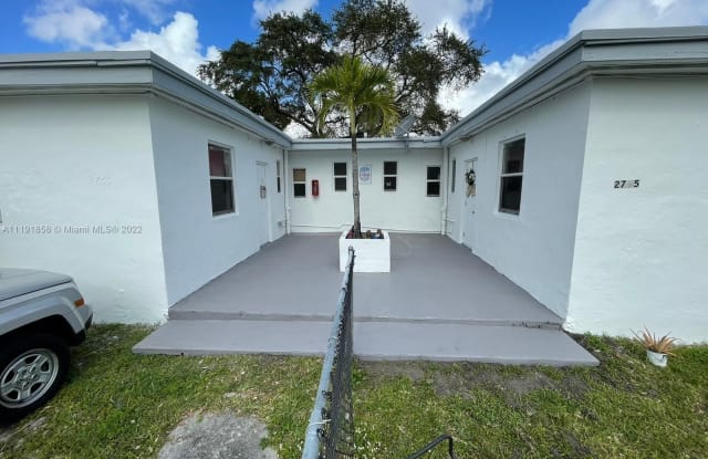 2765 NW 55th St - 2765 NW 55th St, Brownsville, FL 33142