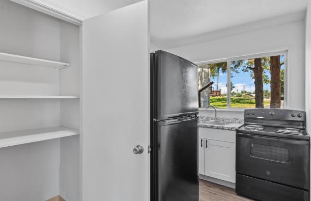 Creekside Apartments