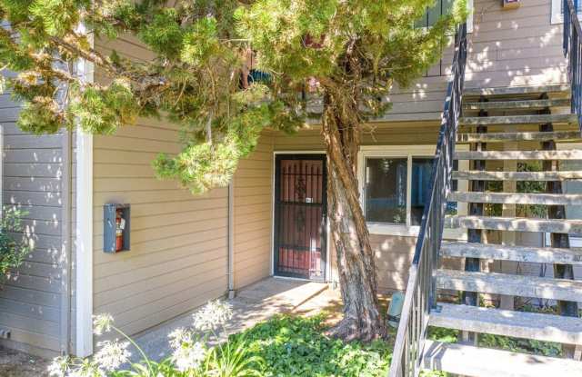 Move-In Ready 1-Bedroom Condo Cobblestone Glen SEE VIDEO