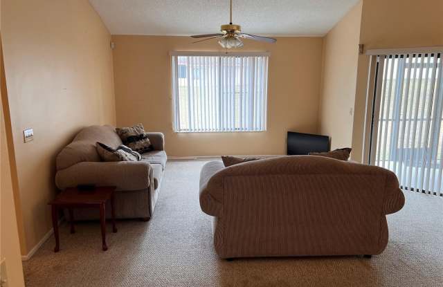 2943 ROUNDABOUT LANE