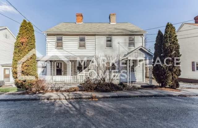 19 Maple St - 19 Maple Street, Ellsworth, PA 15360