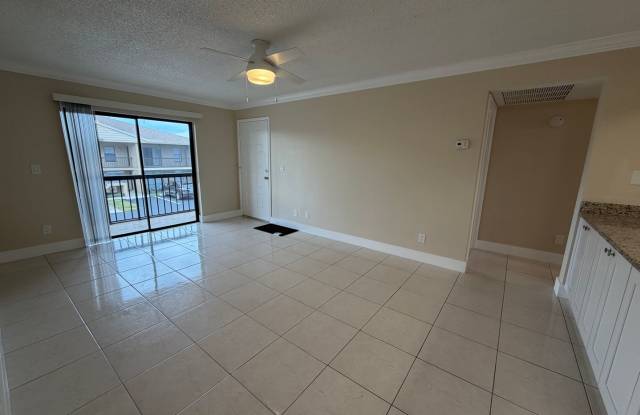 ANNUAL RENTAL - 2 BED / 2 BATH CONDO AT MYSTIC GARDENS