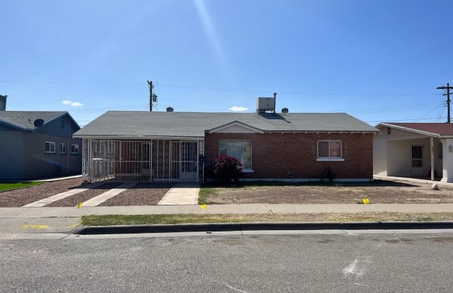 249 Trinity Place - 249 Trinity Place, El Paso, TX 79905