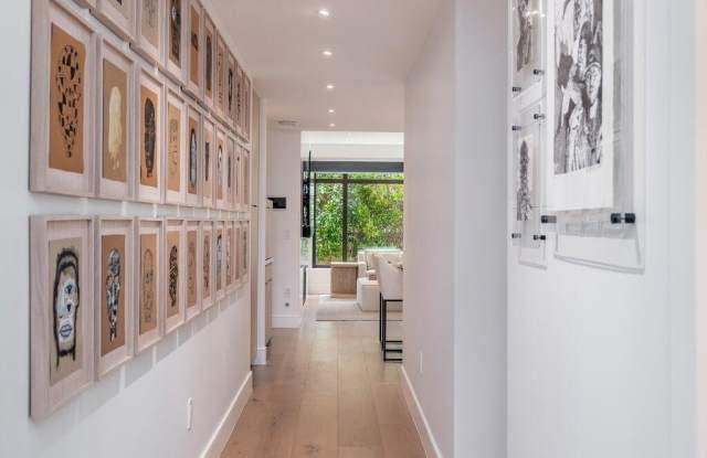 7175 E CAMELBACK Road unit: 109