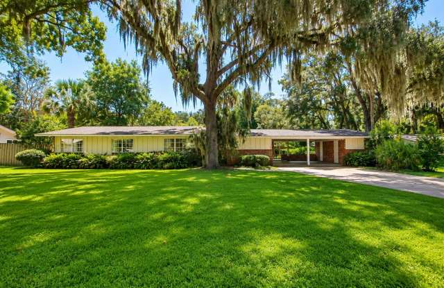 Dream Coastal Living in Neptune Beach!