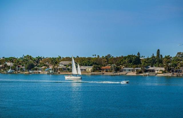 5801 BAHIA DEL MAR CIRCLE