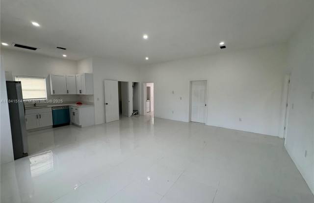 13485 NE jacksonville rd