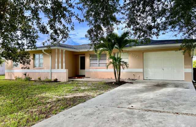 Live Comfortably in SE Cape Coral – Bright, Remodeled Home for Rent