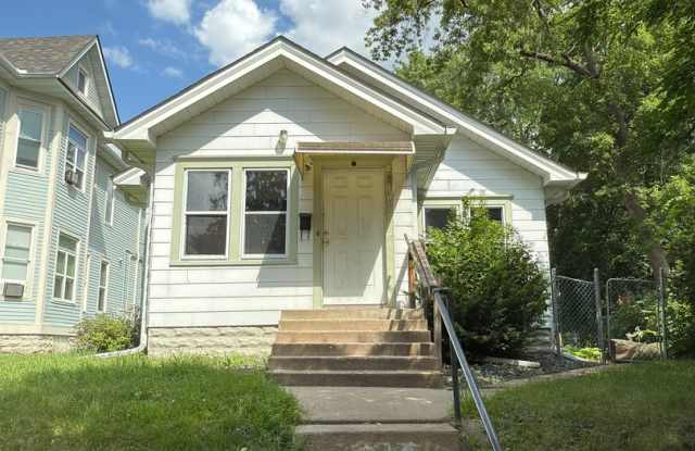 Charming Minneapolis Single-Family Home – Updated Throughout!