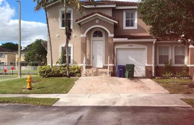 27550 SW 138th Path - 27550 Southwest 138th Path, Naranja, FL 33032