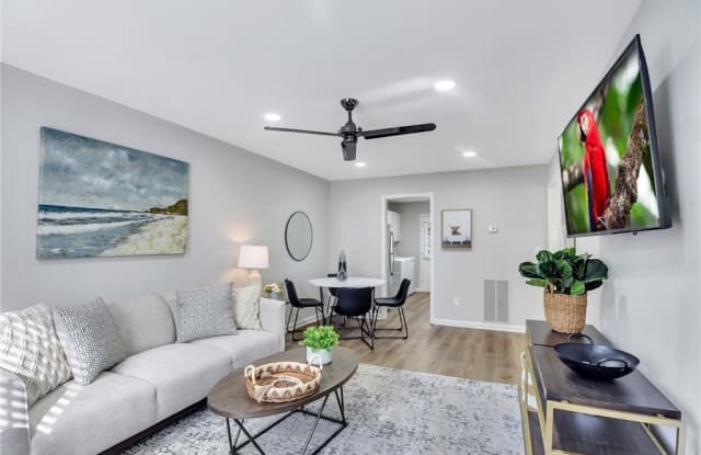1734 Spring Road