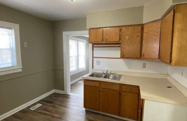 157 East Bennett Avenue