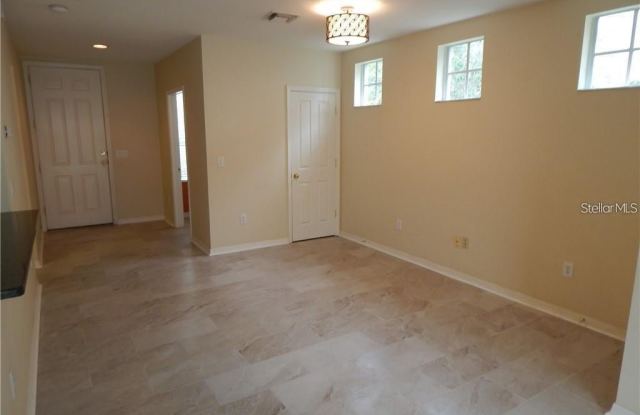 6127 FISHHAWK CROSSING BOULEVARD