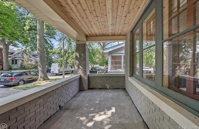 208 W Webster Street