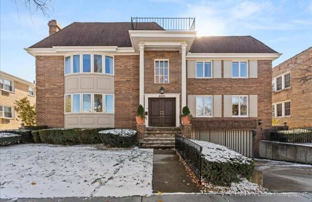 Photo of 10323 Canterbury Street