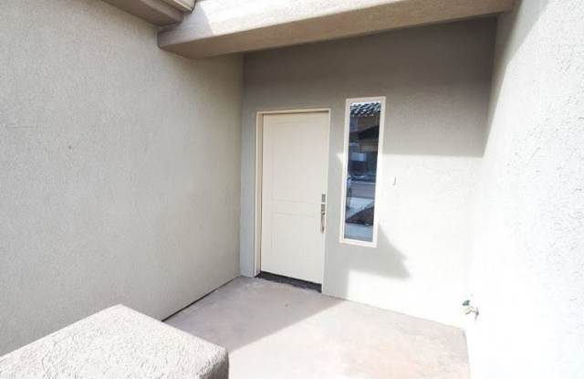 Red Mountain Vista Town Home- End Unit