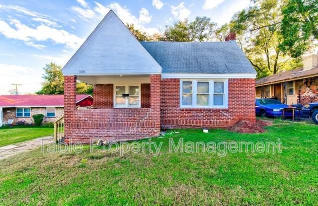 1618 Northeast 11th St