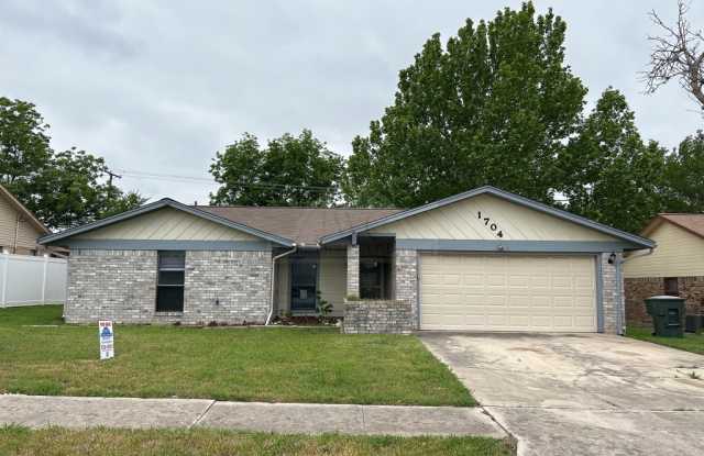 1704 Big Bend Dr (HUD)