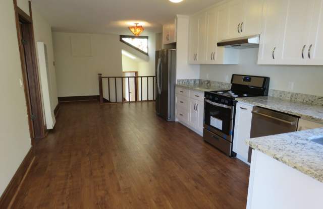 Updated Noe Valley House Available Now! - 940 Elizabeth Street, San Francisco, CA 94114