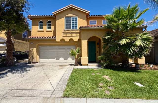 BEAUTIFULLY REDONE 4 Bed 3 bath in the Lakes Discovery Bay