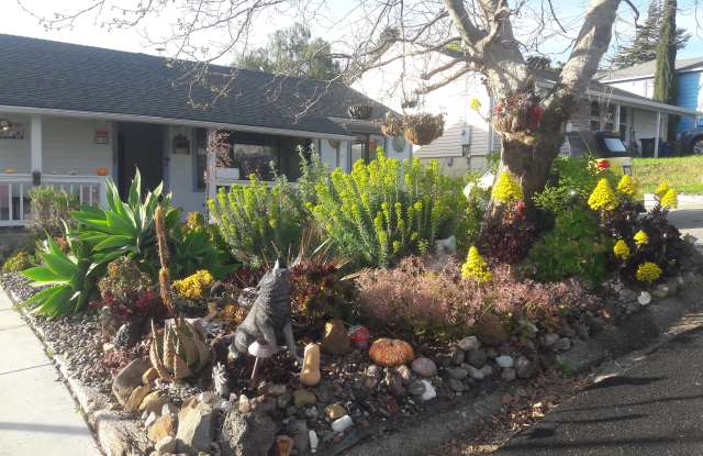 Photo of 50 La Cruz Avenue