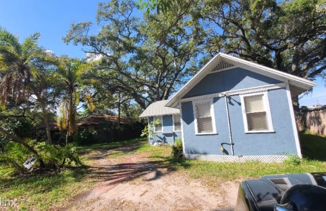 2425 22nd Ave S - 2425 22nd Ave S, St. Petersburg, FL 33712