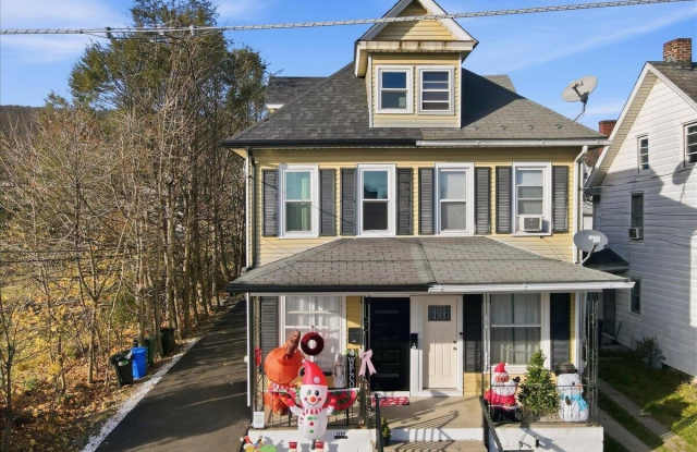 109 Pen Argyl Street