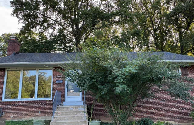 7401 CAMP ALGER Avenue