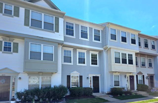 3643 CROSSWATER Court
