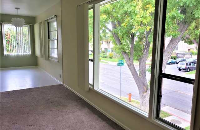 SUNNY TWO BEDROOM ONE BATH Apartment ***