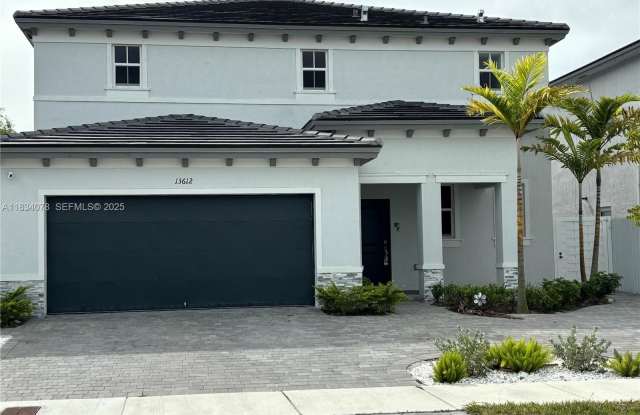 Photo of 13612 SW 184th Ln