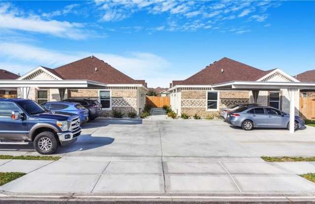 3307 Aurora Lane