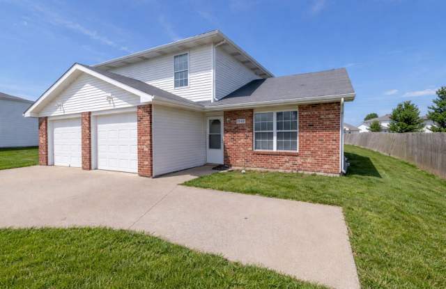 3 Bedroom, 2 bath duplex in Northern Columbia