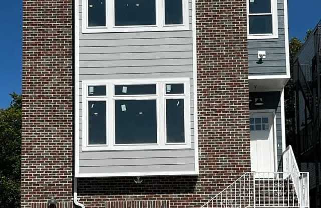 40 Lincoln St